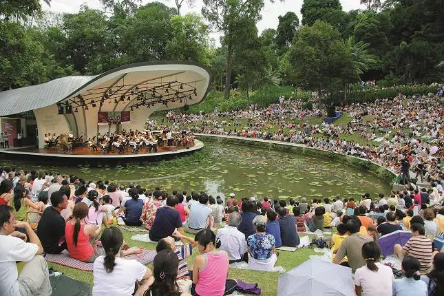 Crowd gathered around Symphony Lake at Singapore Botanic Gardens