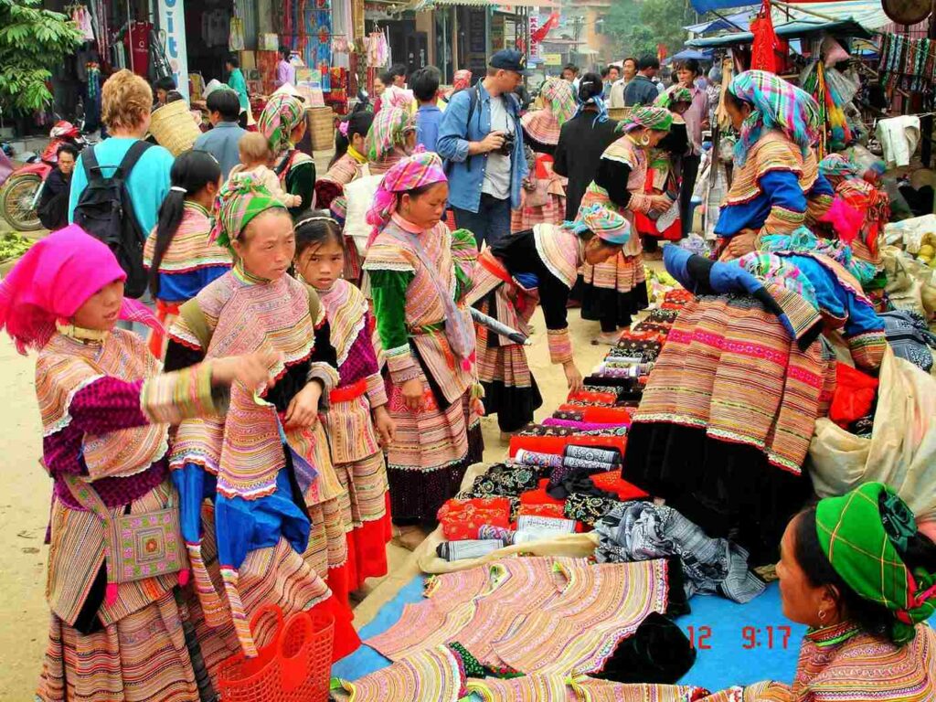 Locals and tourists in Sapa Market
