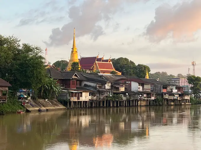 The Chanthaboon Waterfront Community by the Chanthaburi River