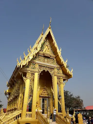 The peaceful Wat Khuan Khan
