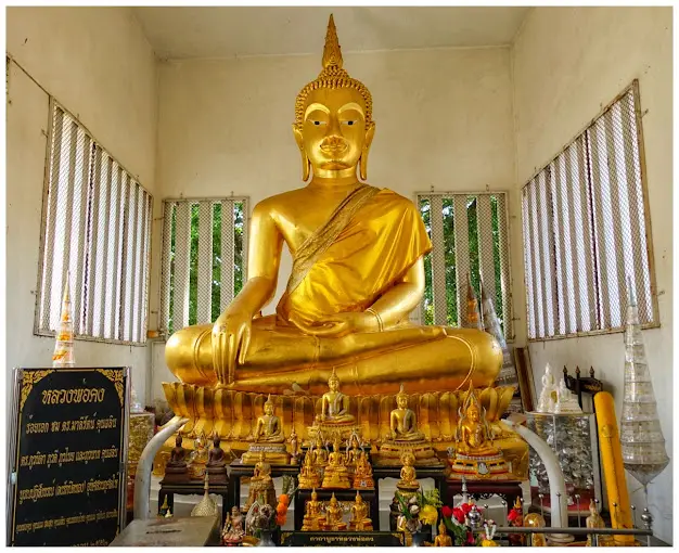 The Golden Buddha at Phra Phuttha Chinnarat