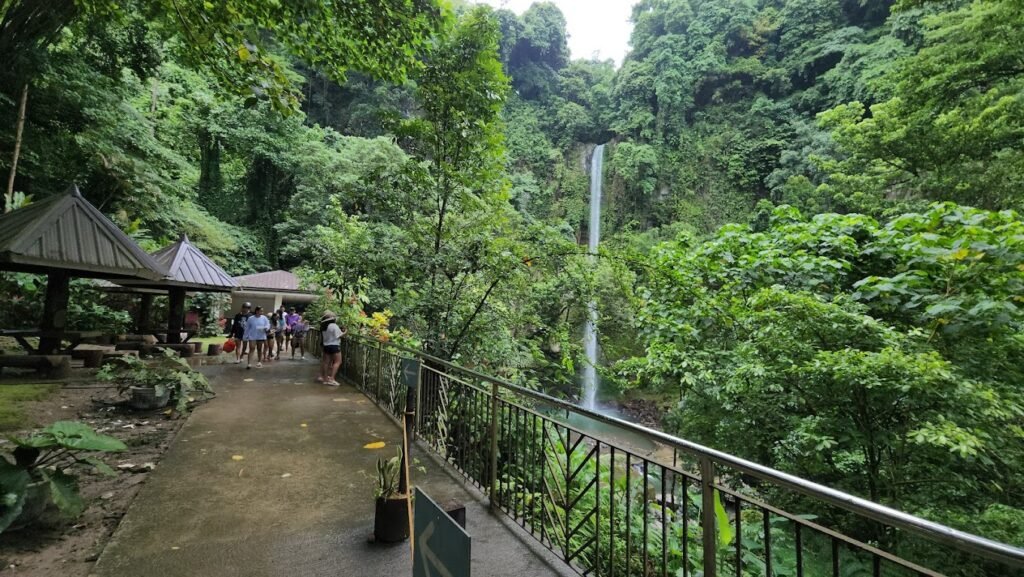 Katibawasan Falls