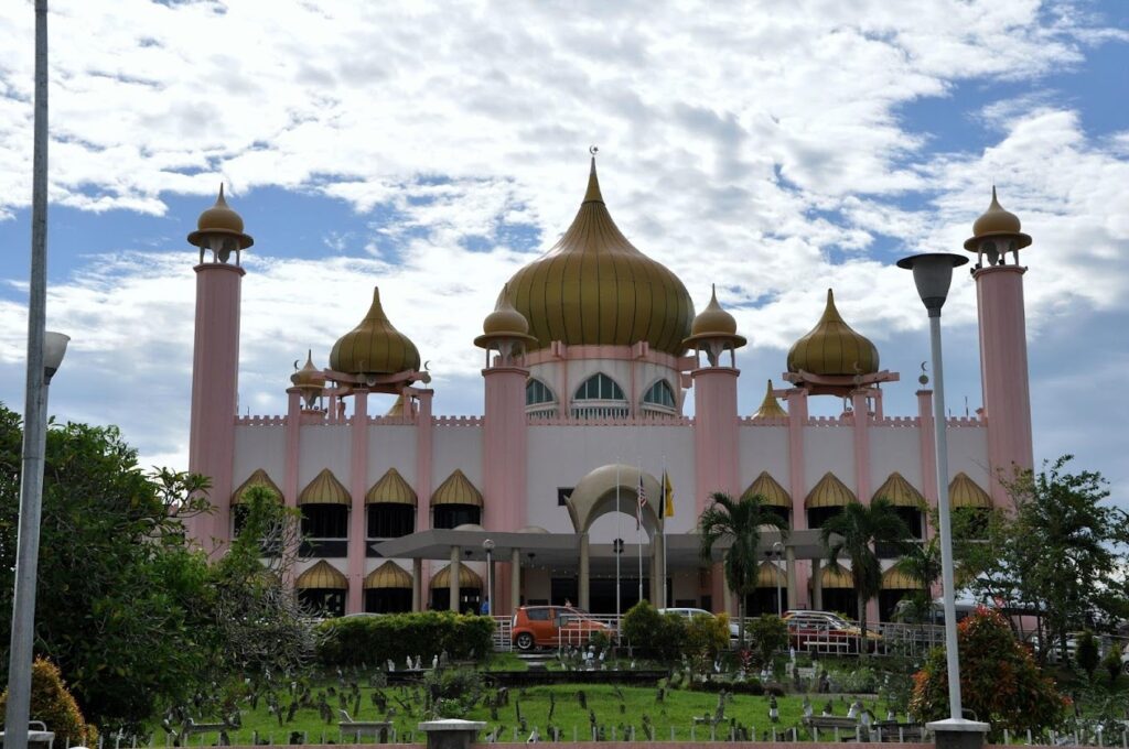Kuching City Mosque